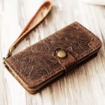 Genuine Italian Leather Case for iPhone 8 / iPhone 7?4.7 inch?Wallet Case Handmade Luxury Retro classic cover slim Wristlet Tooled Flower Brown