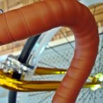 VINQLIQ Retro PU Leather Road Bike Bicycle Handlebar Grip Wraps Bar Tapes with Bar Plugs