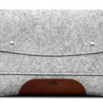 Pack & Smooch Hampshire 13 Inch Laptop Sleeve Case – Compatible with 13″ MacBook Air – Made with 100% Merino Wool Felt and Vegetable Tanned Leather (Light Grey/Light Brown)
