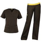 WonderWink Origins Women’s Medical Uniforms Scrubs Set Bundle- 6016 Bravo V-Neck Scrub Top & 5016 Quebec Elastic Cargo Scrub Pants & MS Badge Reel (Chocolate – Medium/Medium)