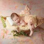 RUZHILING Newborn Baby Photography Stretch Wrap Newborn Photo Blanket Newborn Photography Props for Boy Girl Photoshoot Swaddle (Brown)