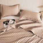 DOWNCOOL Quilts Queen Size, 3 Pieces Queen Quilt Bedding Set, Lightweight Soft Bedspreads Queen Size Coverlet, All Season Brown Quilt Sets with Quilt(90″x96″) & 2 Pillow Shams(20″x26″+2″)